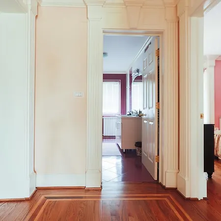 Konukevi Casa Iulia